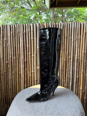 BALLY pull up knee high boots